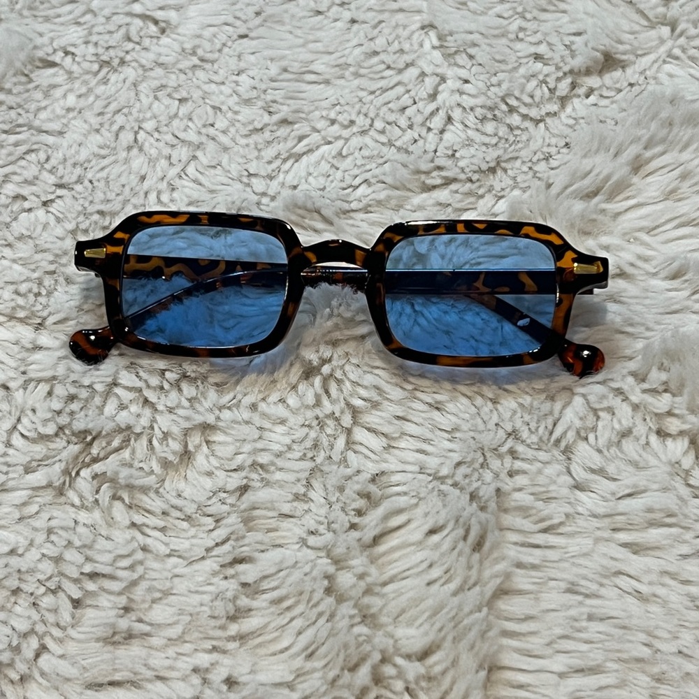 Blue lense glasses
